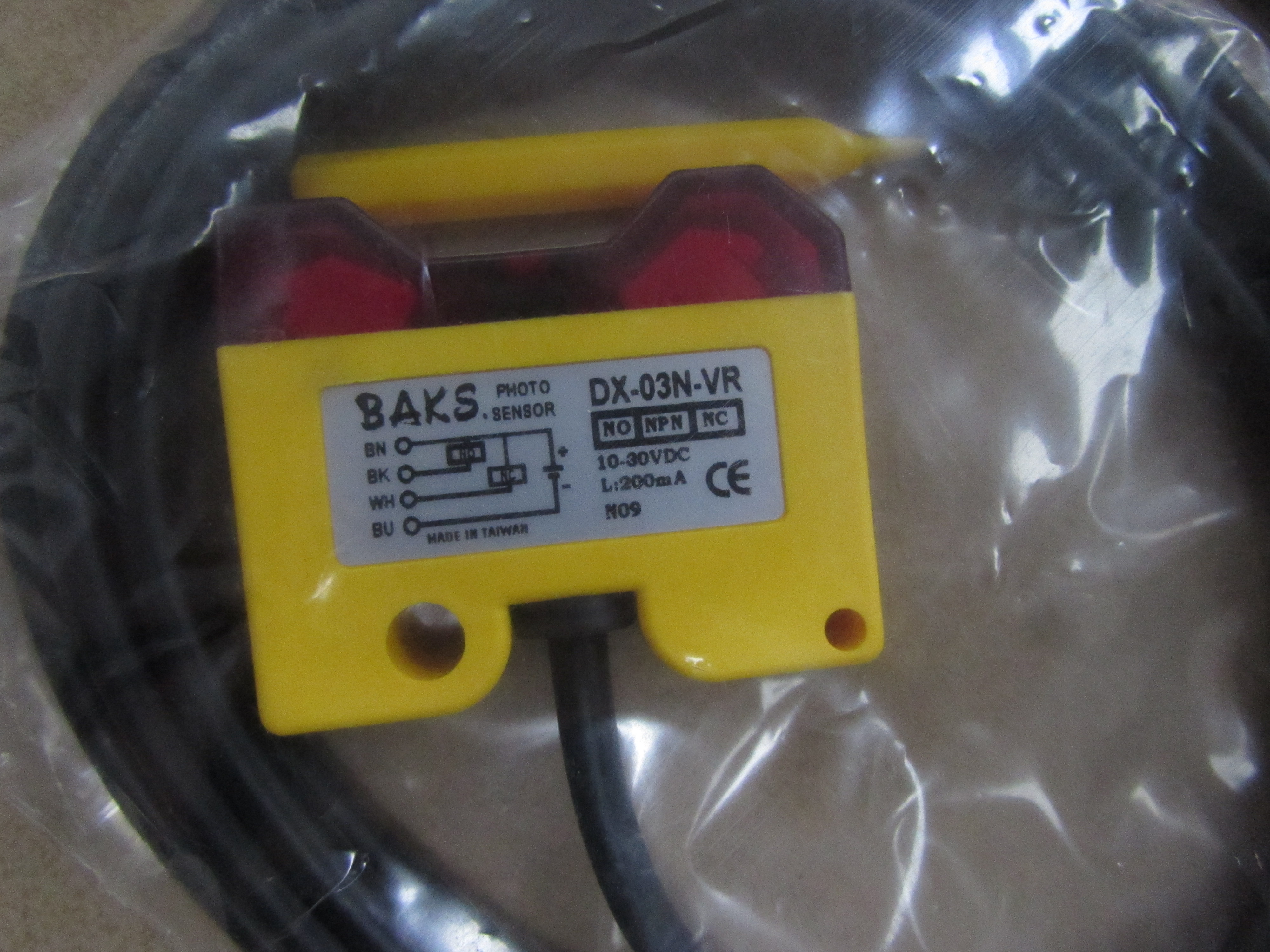 `omron`限位 hl-5030e2r-a01wlca12-2n-q