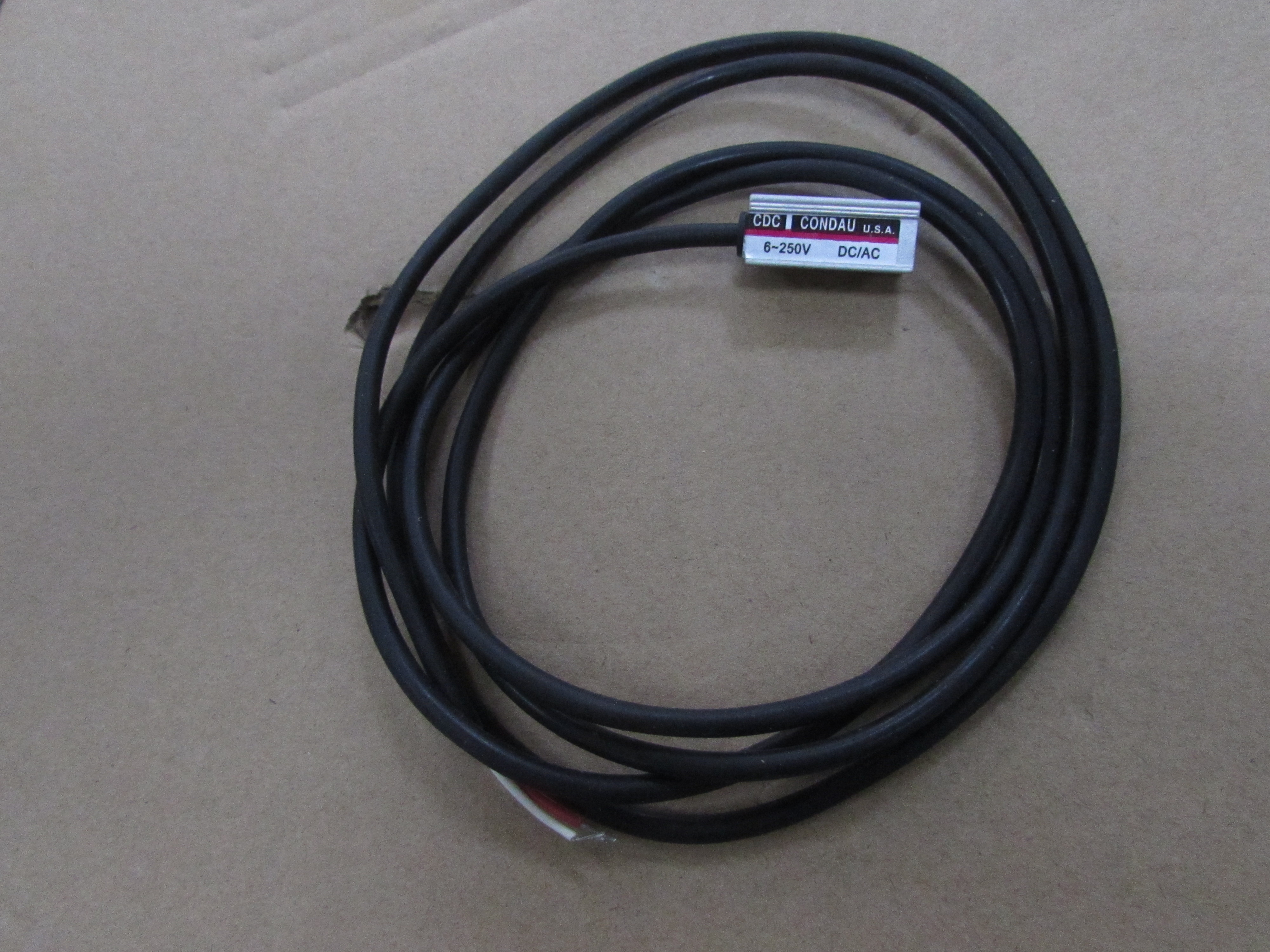 `omron`限位 hl-5030e2r-a01wlca12-2n-q